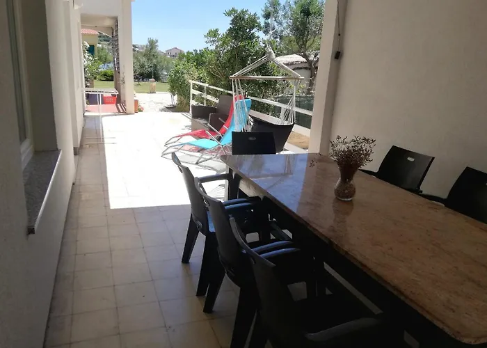 Appartamento Beachfront Pag Dinjiška