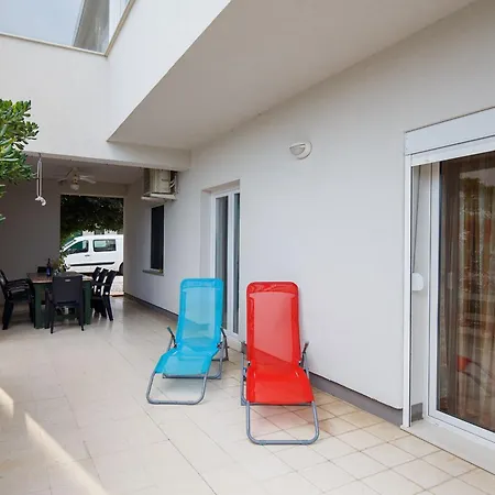 Apartment Beachfront Pag *