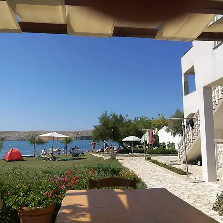 Apartment Beachfront Pag *