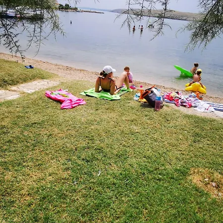 Διαμέρισμα Beachfront Pag Dinjiška