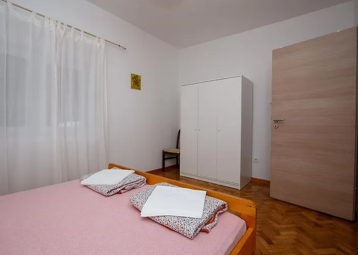 Апартаменты Beachfront Pag Dinjiska
