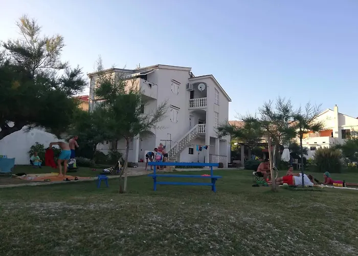 Beachfront Pag Dinjiska
