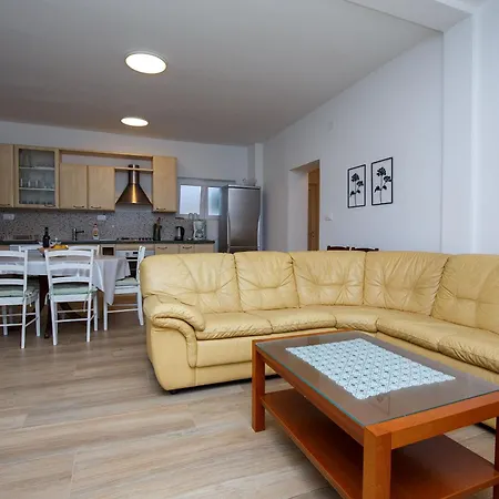 Beachfront Pag Dinjiška